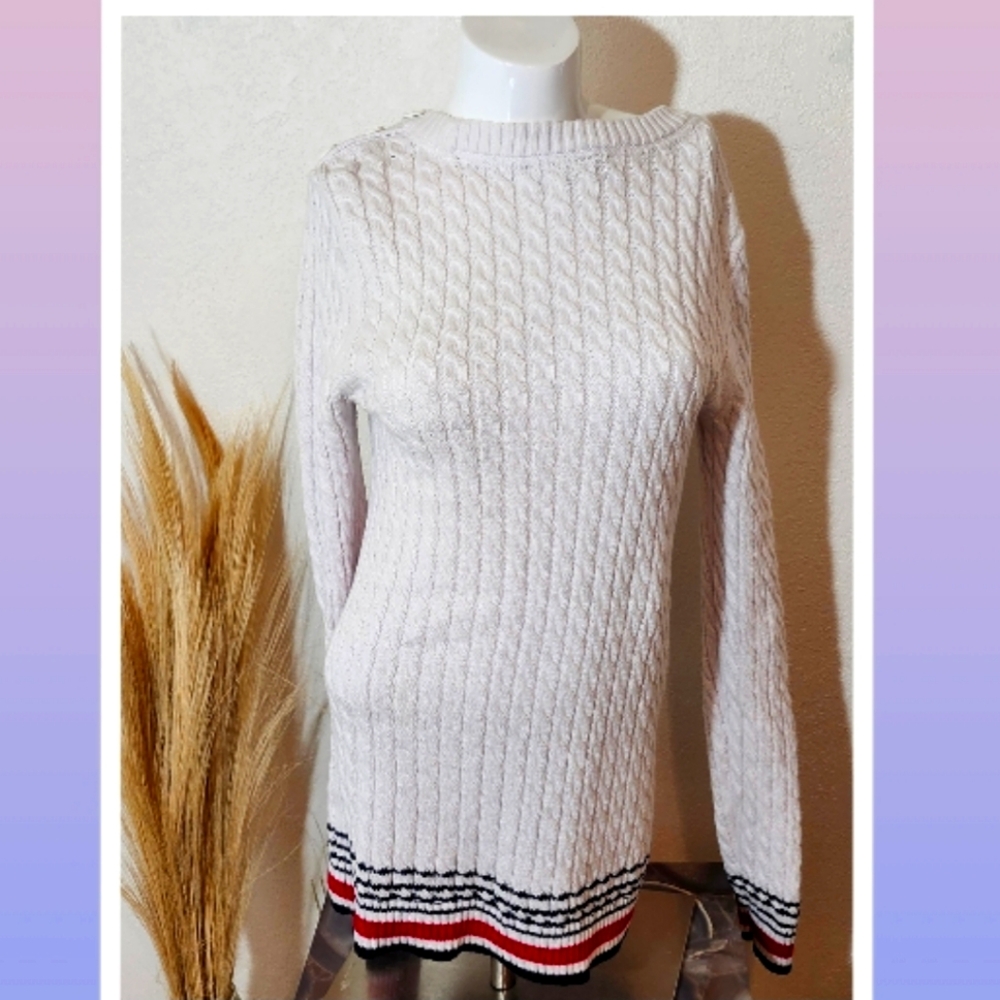 💙🤍❤️Tommy Hilfiger Sweater top❤️🤍💙